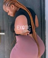 ESTER – Queen of Natural Beauty, Curvy & Confident!