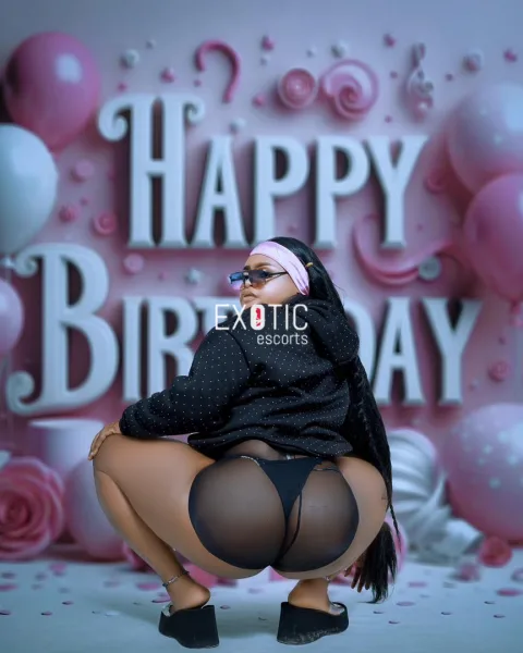 Extra Shemale — 2