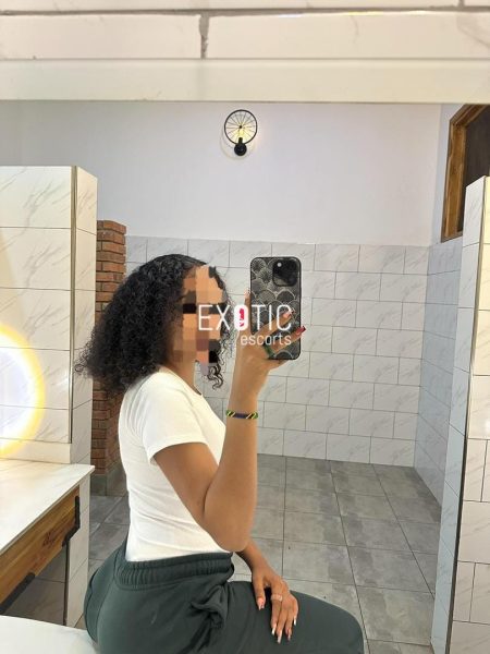 Queen Kipenzi — 2