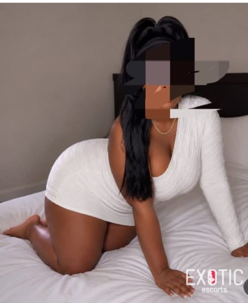 Happy, escort in Kona ya Bwiru, Tanzania (photo 5)