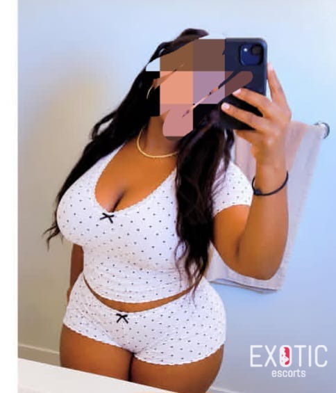 Happy, escort in Kona ya Bwiru, Tanzania (photo 3)