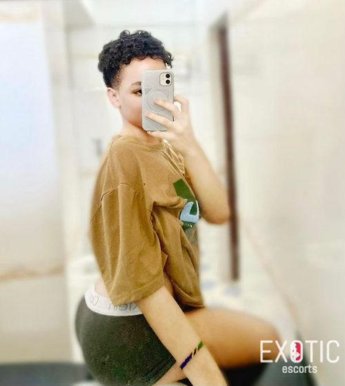 Salimu Og, escort in Dar es salaam Town, Tanzania