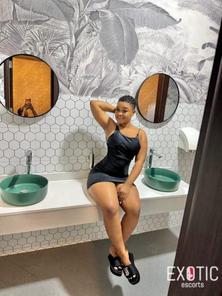 Candy dalali, escort in Arusha Town, Tanzania (photo 7)