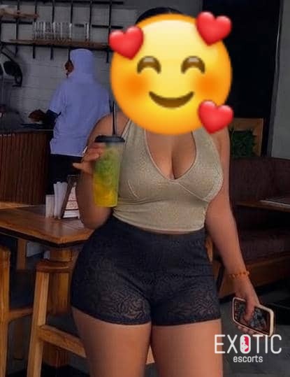 Suzan, escort in Mbezi beach, Tanzania (photo 2)