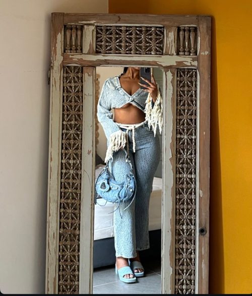 Lola — 3