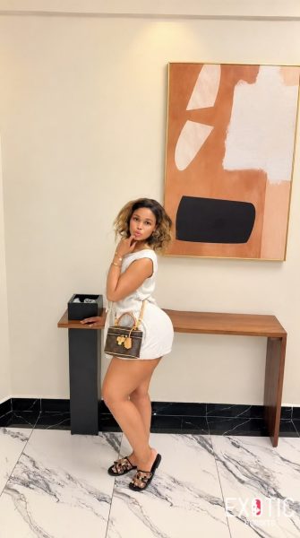 Kareni, escort in Sinza, Tanzania (photo 6)