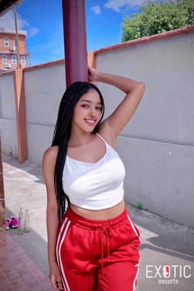 Faunia, escort in Ubungo, Tanzania