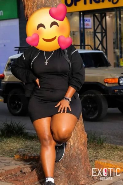 Nelly, escort in Kigamboni, Tanzania (photo 3)