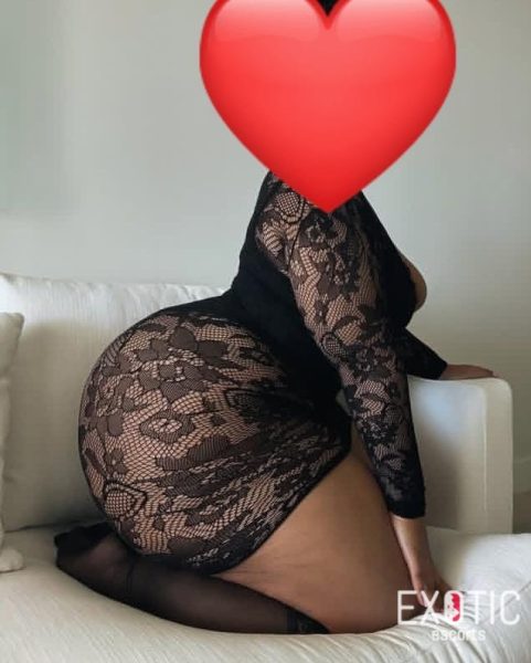 Alaina, escort in Mwembe Chai, Tanzania (photo 3)